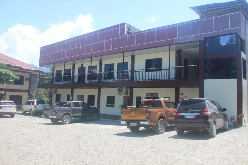 Sunrise Garden Lake Resort image