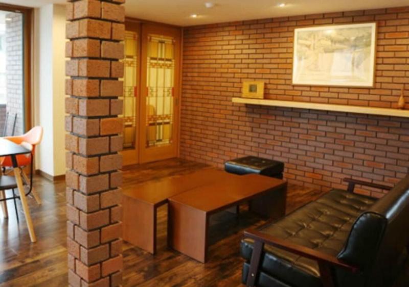 Hotel Wright Style image