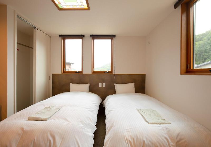 Hotel Wright Style image