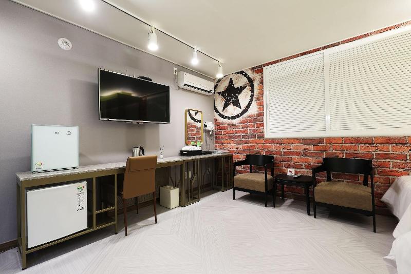 Bellino Hotel image