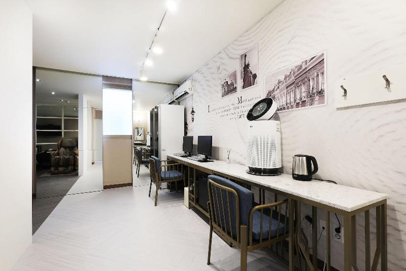 Bellino Hotel image