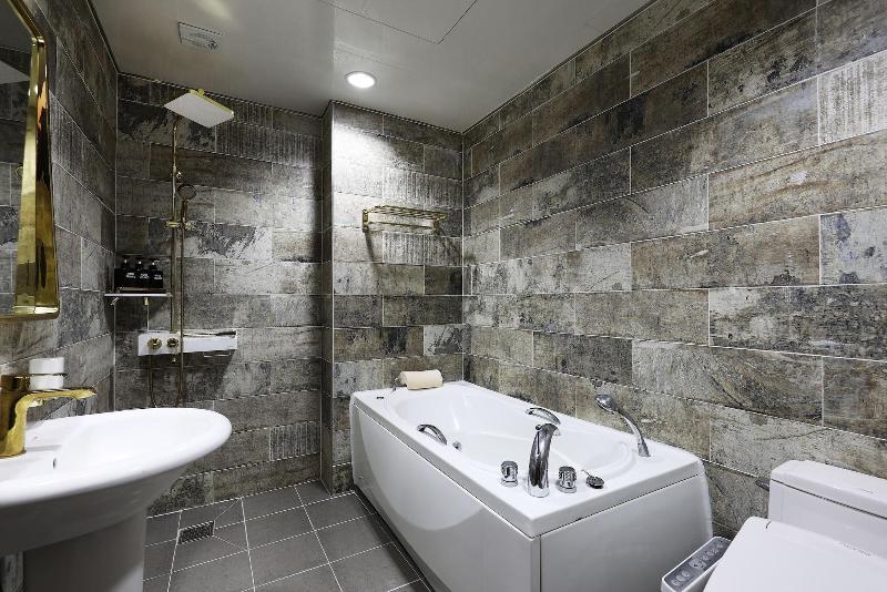 Bellino Hotel image