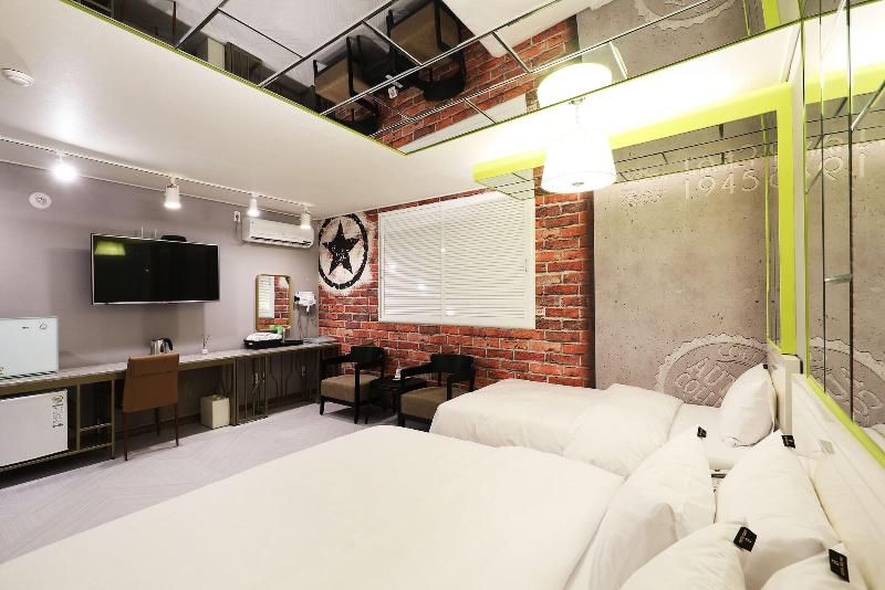 Bellino Hotel image