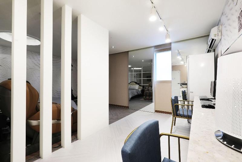 Bellino Hotel image