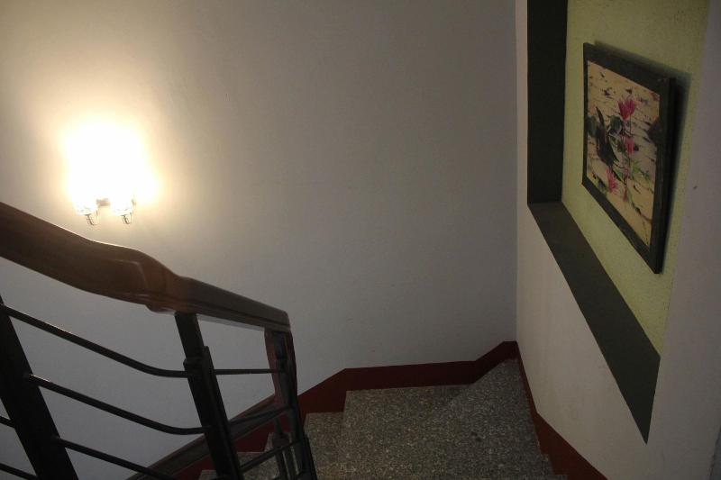 Mai Tra Hotel image