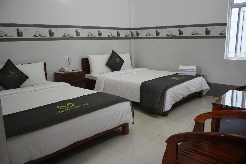 Mai Tra Hotel image