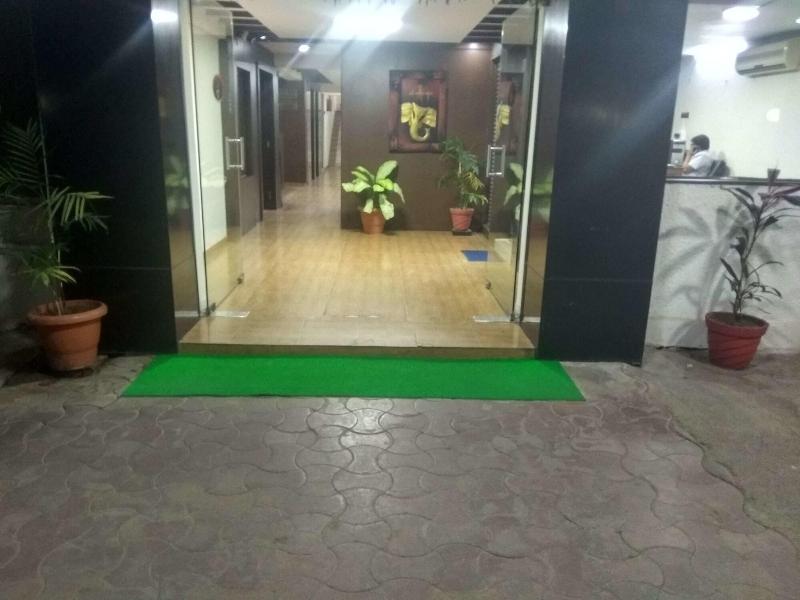 Jk Rooms 108 Hotel Royal Regency image