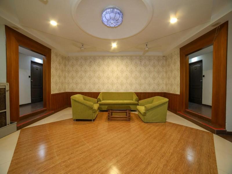 Jk Rooms 108 Hotel Royal Regency image