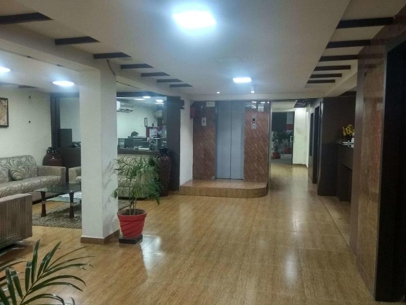 Jk Rooms 108 Hotel Royal Regency image