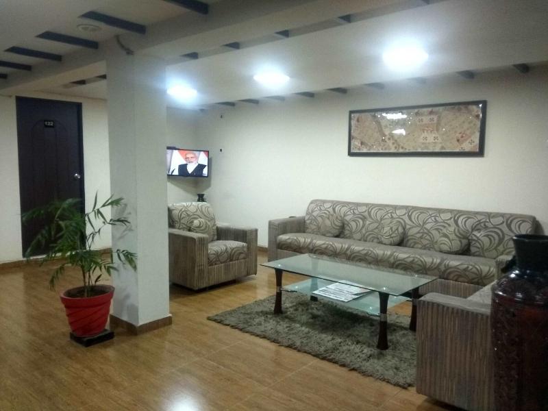 Jk Rooms 108 Hotel Royal Regency image