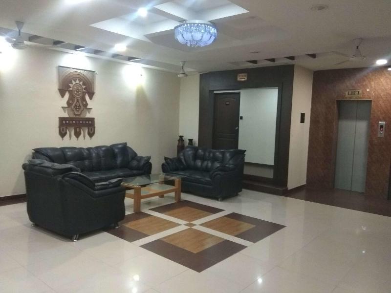Jk Rooms 108 Hotel Royal Regency image