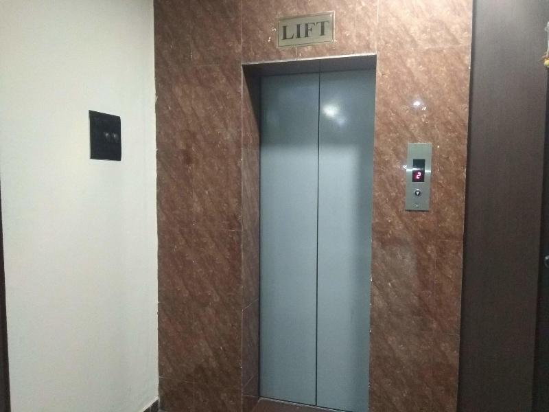 Jk Rooms 108 Hotel Royal Regency image