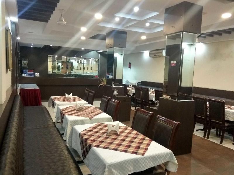 Jk Rooms 108 Hotel Royal Regency image