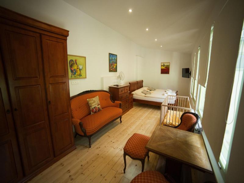 Hotel Bristol image