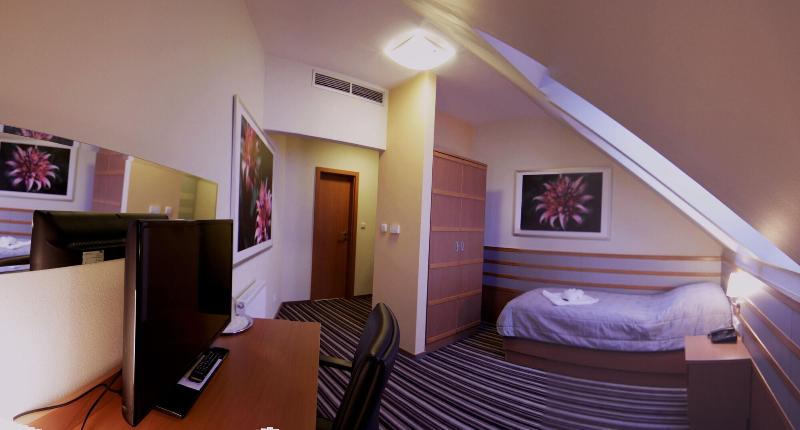 Air Hotel image