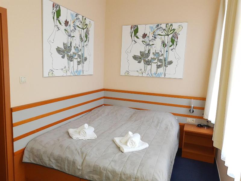 Air Hotel image