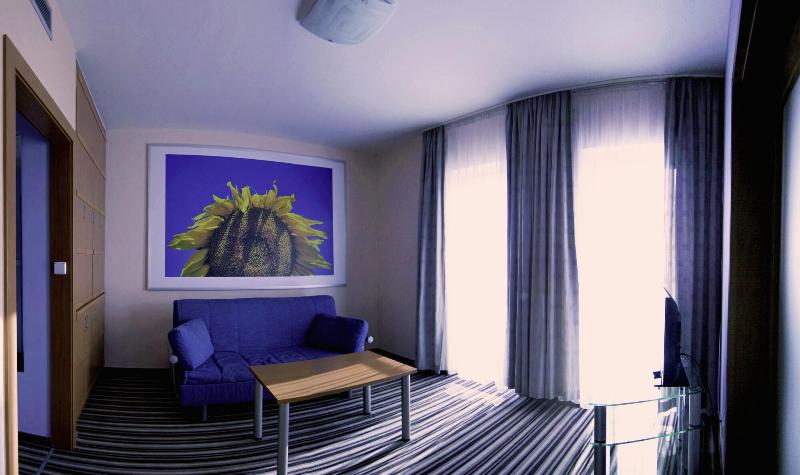 Air Hotel image