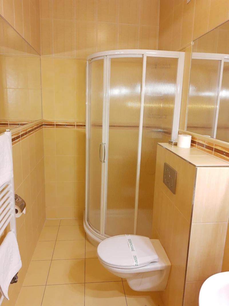 Air Hotel image