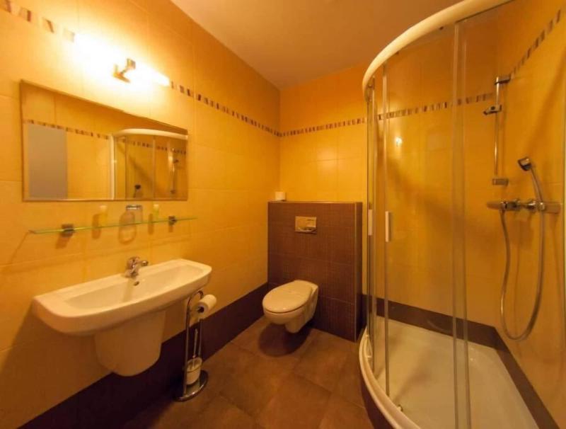 Air Hotel image