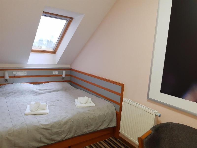 Air Hotel image