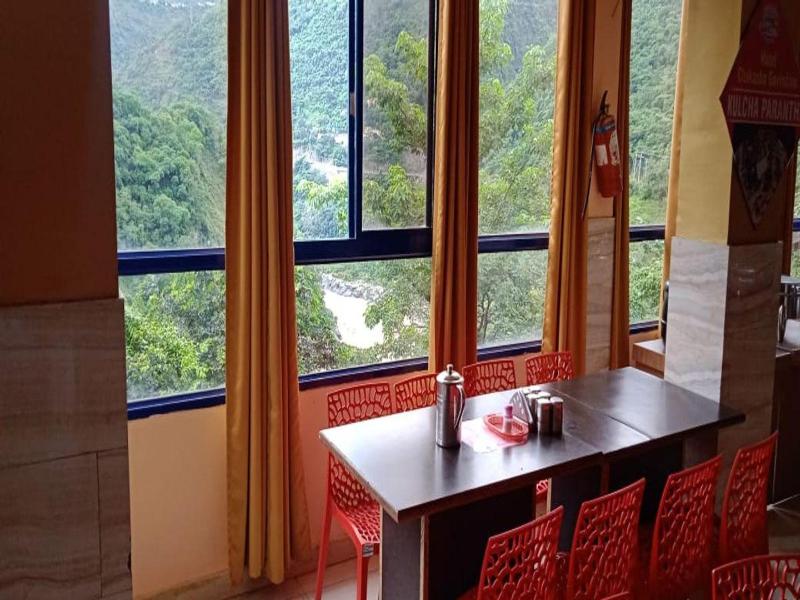 Hotel Chakasha Govindam image