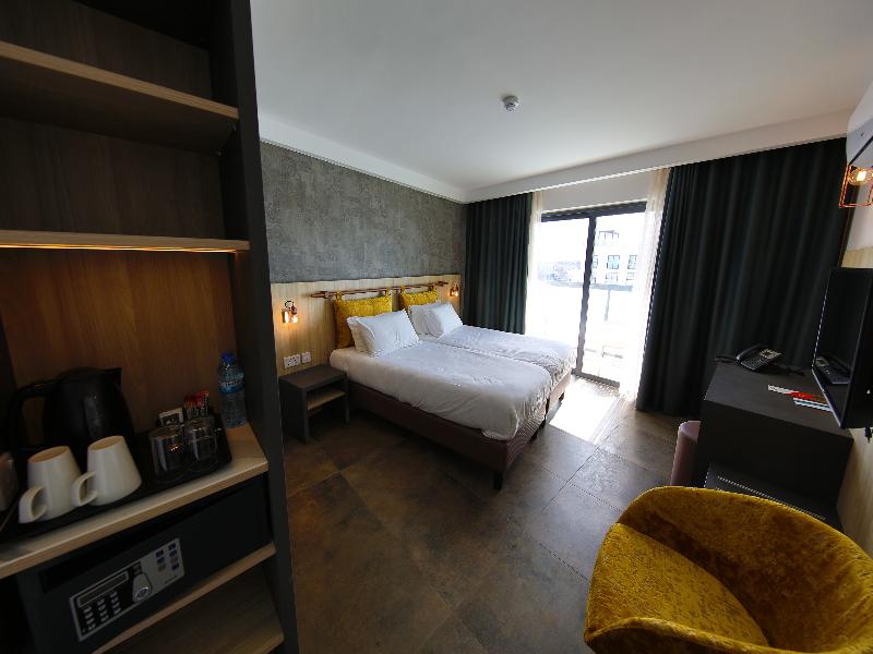 Ivy Hotel image