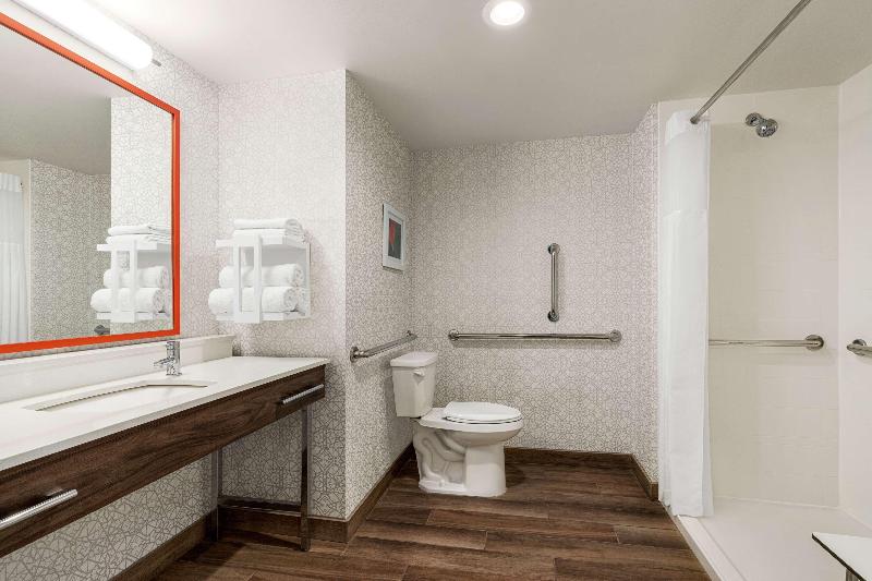 Hampton Inn & Suites By Hilton Olean image