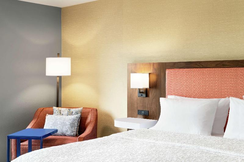 Hampton Inn & Suites By Hilton Olean image