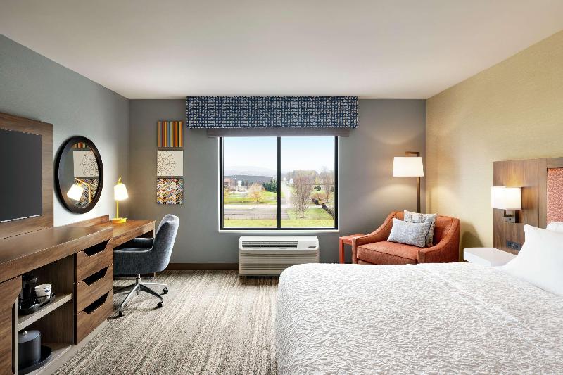 Hampton Inn & Suites By Hilton Olean image
