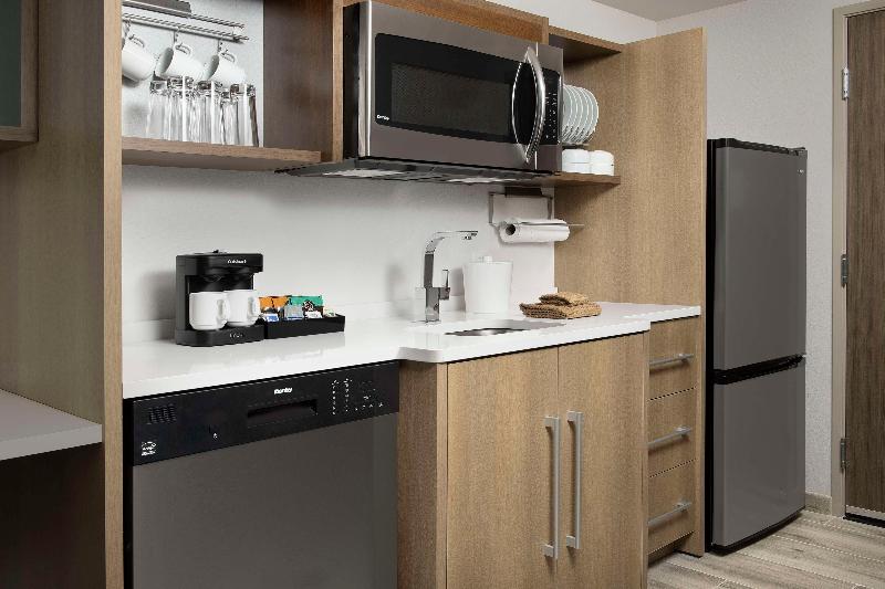 Home2 Suites By Hilton Fort Myers Airport image