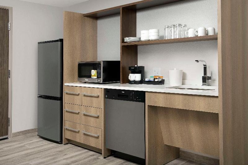 Home2 Suites By Hilton Fort Myers Airport image