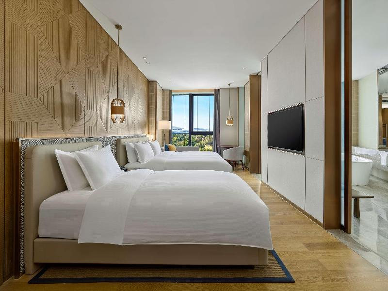 Hilton Hainan Ocean Flower Island image
