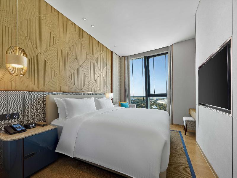 Hilton Hainan Ocean Flower Island image