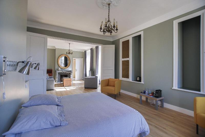 Manoir De L'Echauguette image