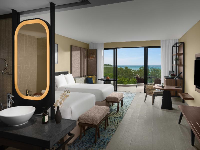 Crowne Plaza Phu Quoc Starbay Vietnam image