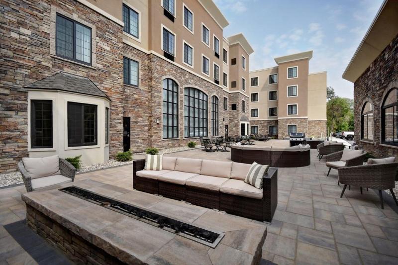 Staybridge Suites Southgate – Detroit Area photo 22
