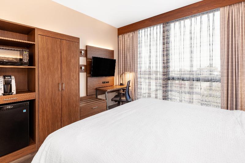 Holiday Inn Express NYC Brooklyn - Sunset Park - Image 8