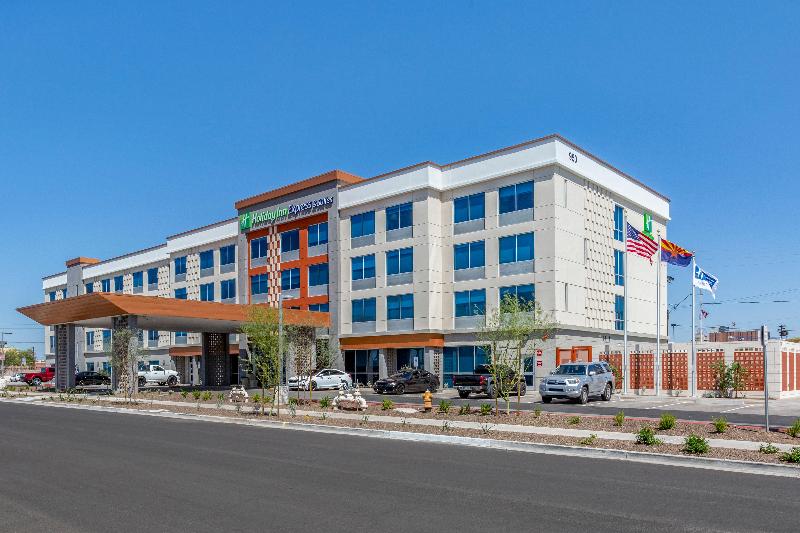 Holiday Inn Express Phoenix Dwtn State Capitol photo 11