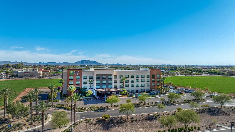 Holiday Inn Express & Suites Gilbert Mesa Gateway image