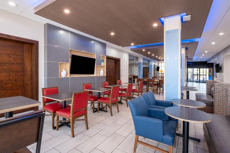 Holiday Inn Express & Suites Gilbert Mesa Gateway image
