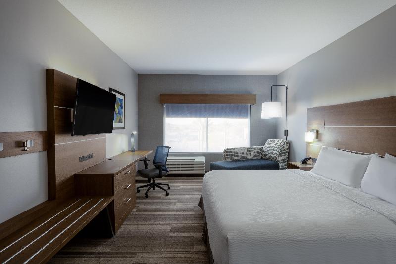 Holiday Inn Express & Suites Gilbert Mesa Gateway image