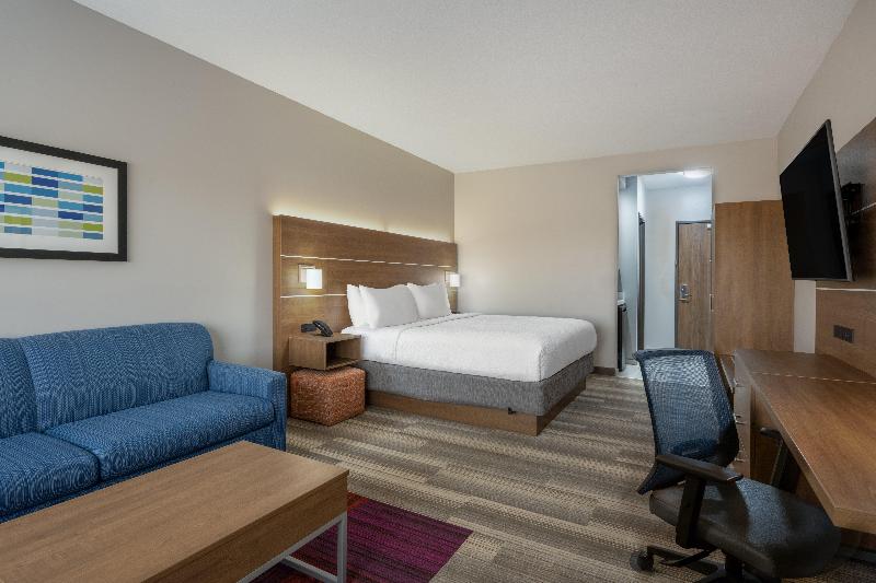 Holiday Inn Express & Suites Gilbert Mesa Gateway image