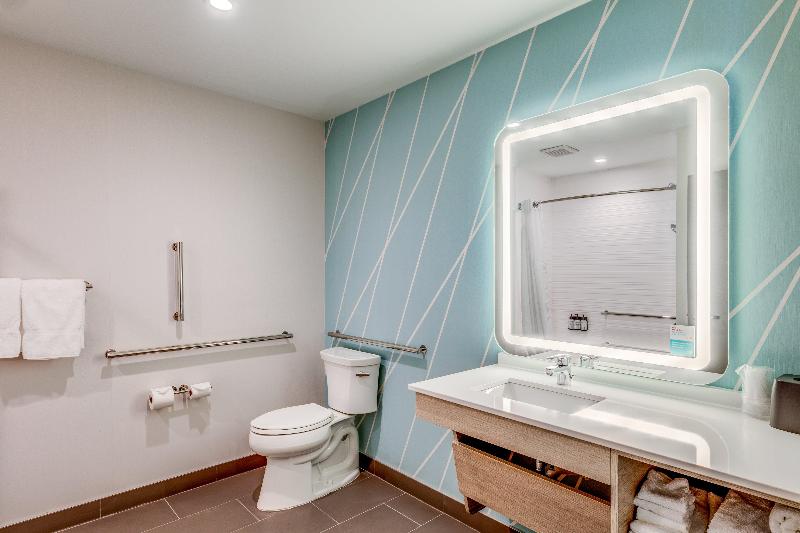 Avid Hotel Zeeland By IHG image