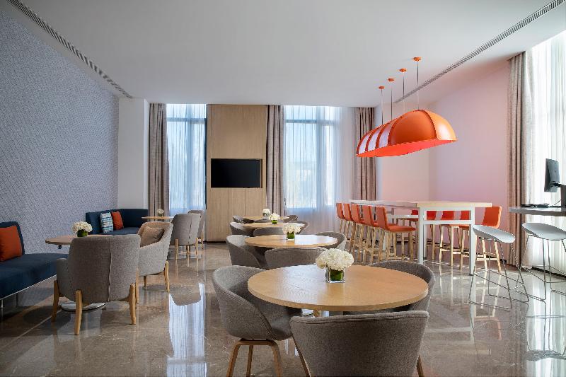 Holiday Inn Express Chengde Park View image