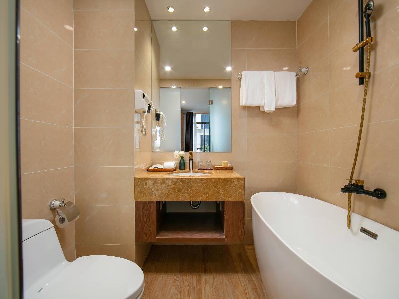 Nesta Hotel Saigon image