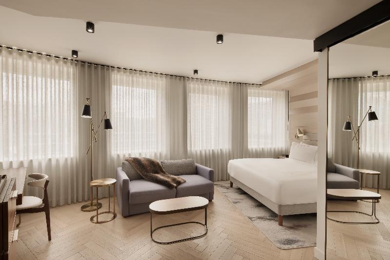 Canopy By Hilton London City image