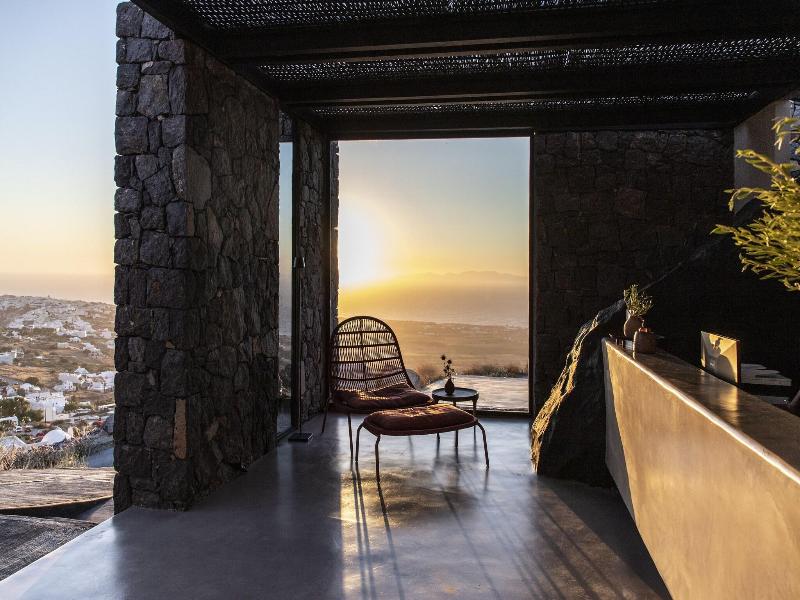 Nimbus Santorini