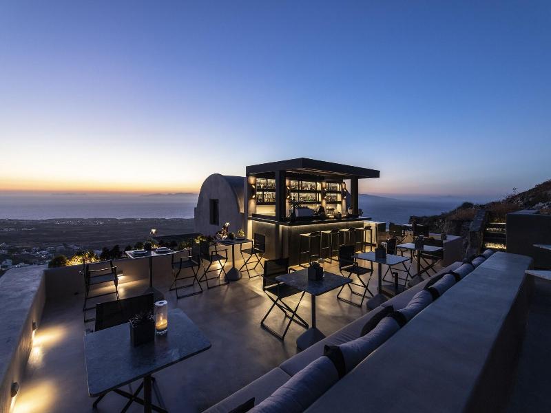 Nimbus Santorini