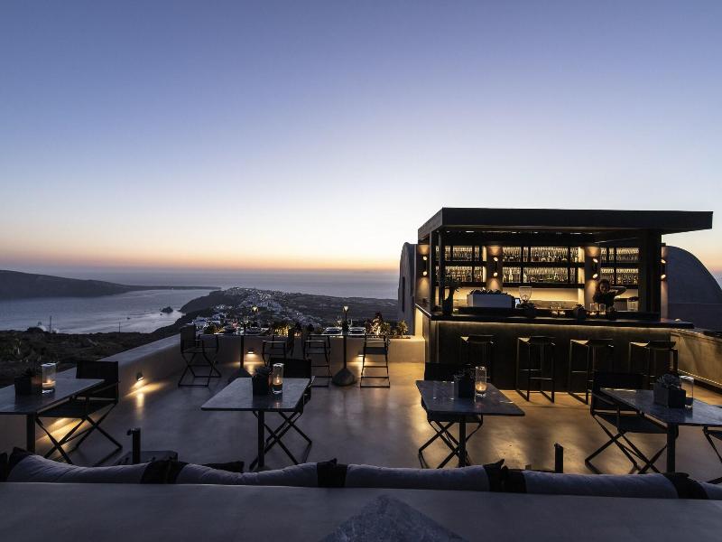 Nimbus Santorini