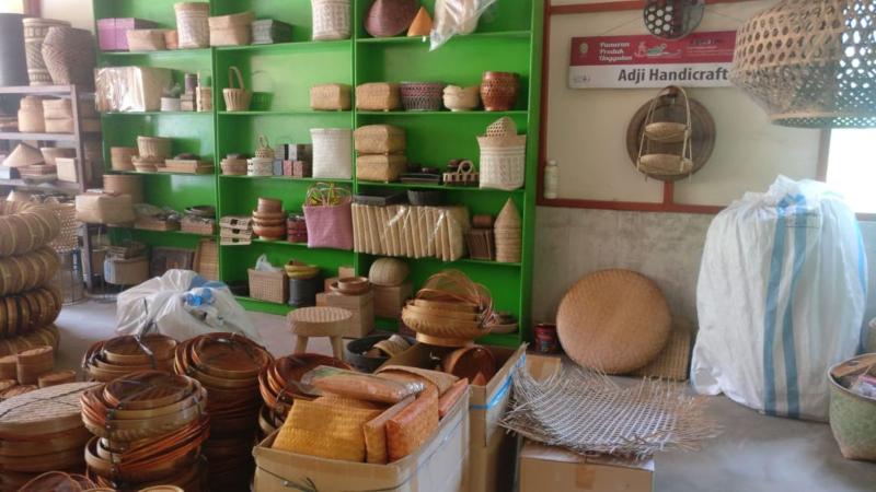 Adji Homestay by ZUZU